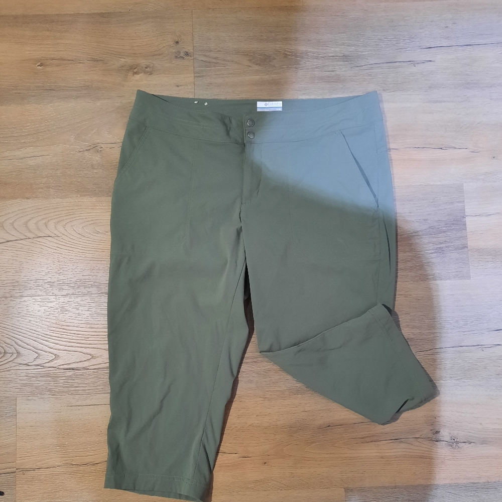Columbia capri size 14